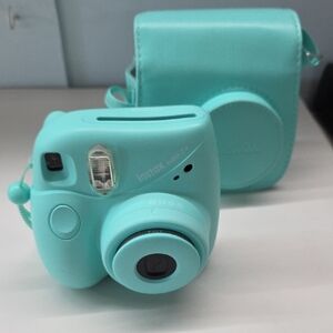 Fujifilm Instax Mini 7 Instant Camera - Mint Green